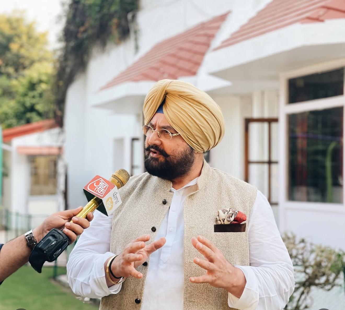 Fateh Jang Singh Bajwa strongly condemns the murder of Sub Inspector Charanjit Singh